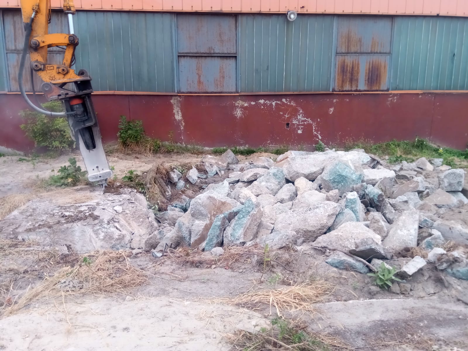 Zemljani radovi Smederevo, Čišćenje rastinja i ravnjanje terena, Smederevo